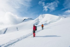 Ortler Hintergrat mit Bergführer