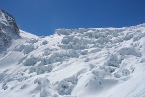Skitourendurchquerung Berner Oberland mit Bergführer